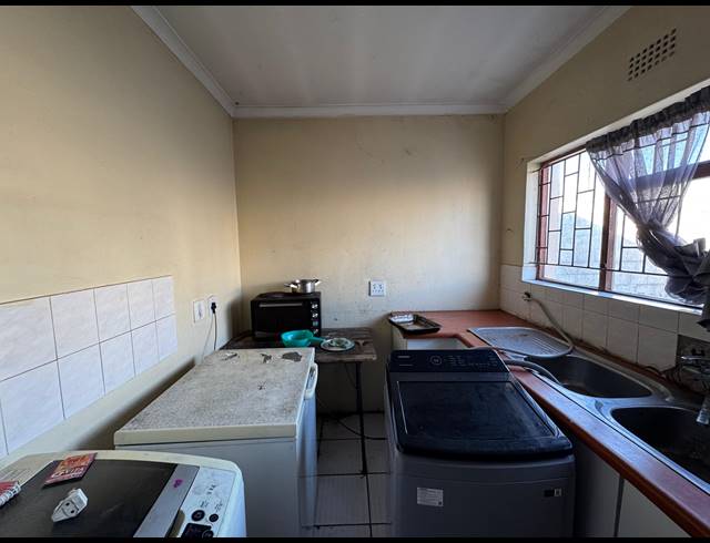 5 BEDROOM HOUSE FOR SALE IN FOREST GLADE